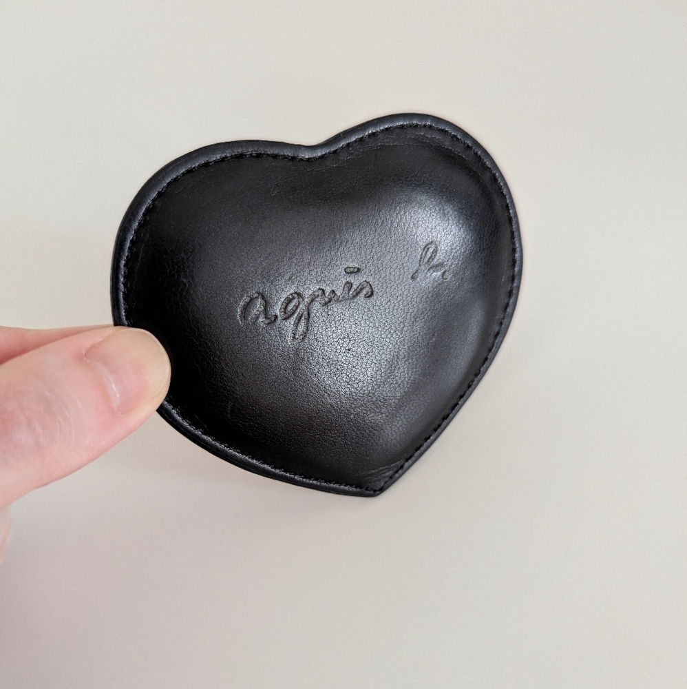 S O L D🏷️Agnes B. black leather small heart shape mirror - Picture 2 of 5